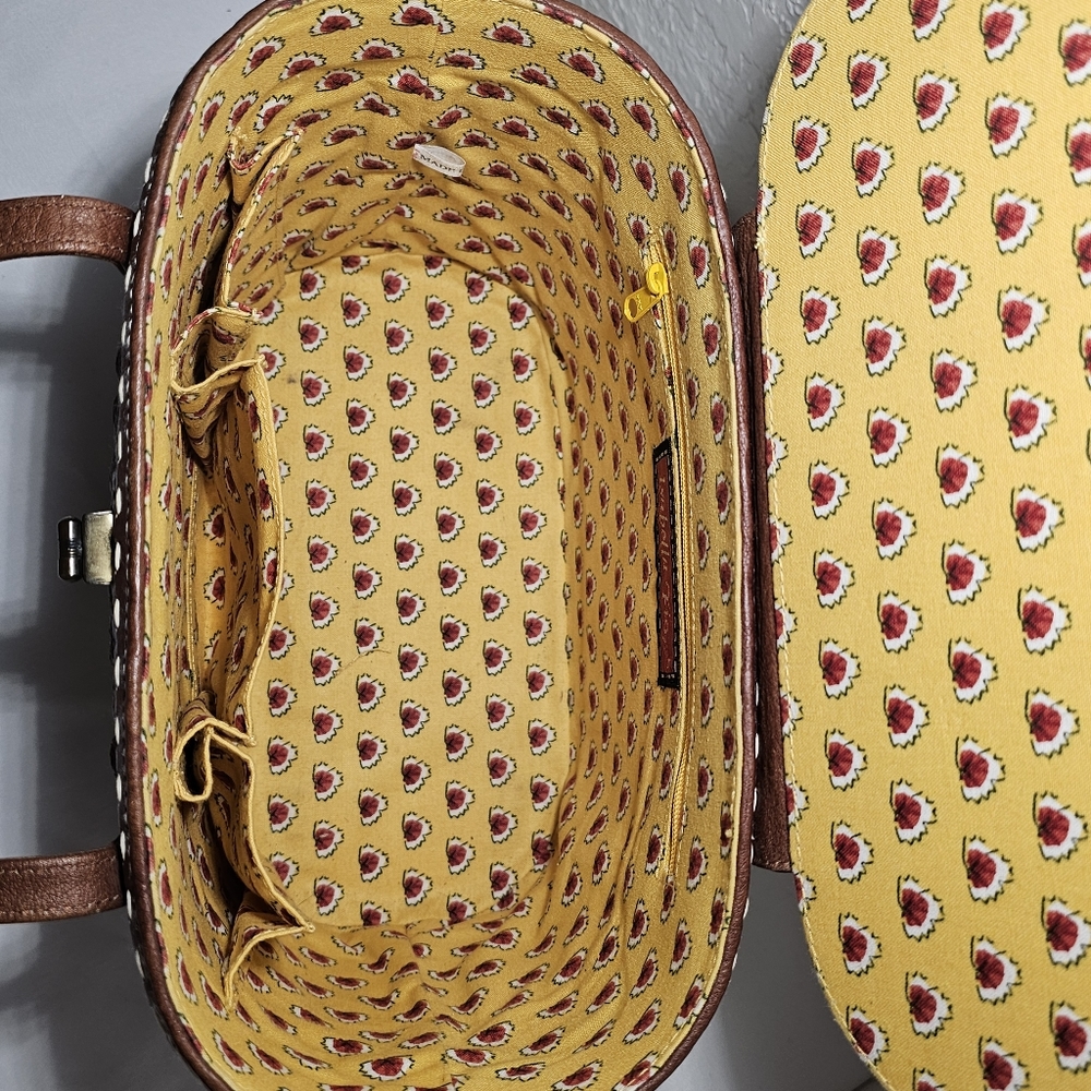 Isabella Fiore Flower Basket Satchel - Picture 9 of 16